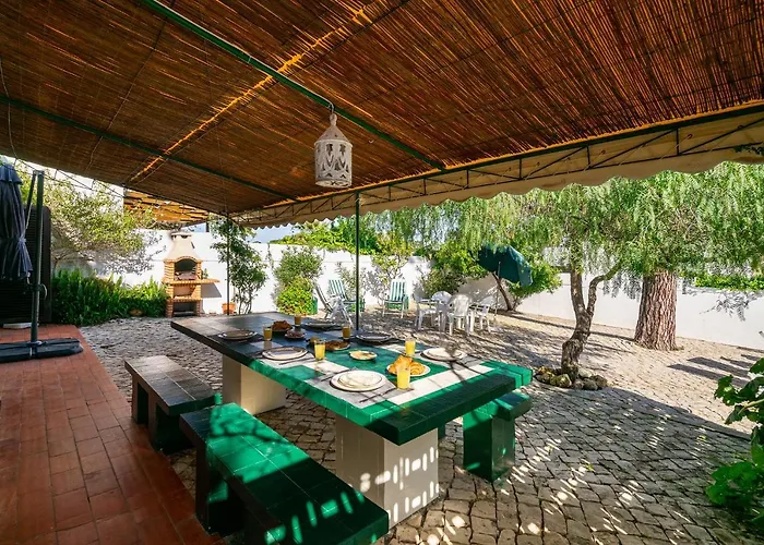 Whome | Balaia 3-bed Family Olhos de Agua (Albufeira)