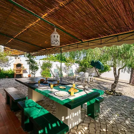 Whome | Balaia 3-bed Family Olhos de Agua (Albufeira)