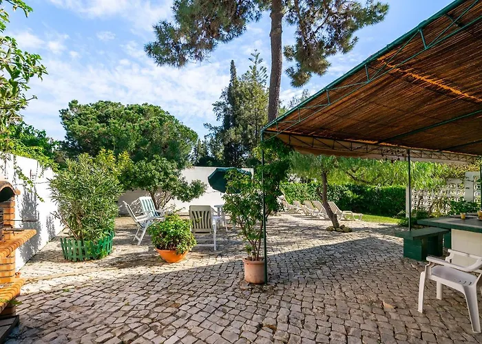 Whome | Balaia 3-bed Family Olhos de Agua (Albufeira)